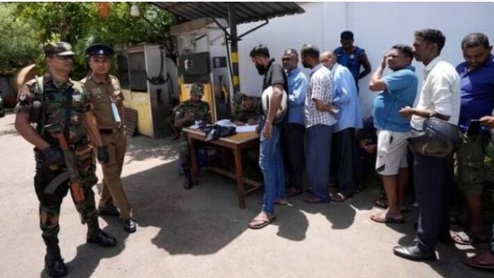 Sri Lanka suspends fuel sales for two weeks as economic crisis deepens apa Sri Lanka suspends fuel sales for two weeks as economic crisis deepens apa
