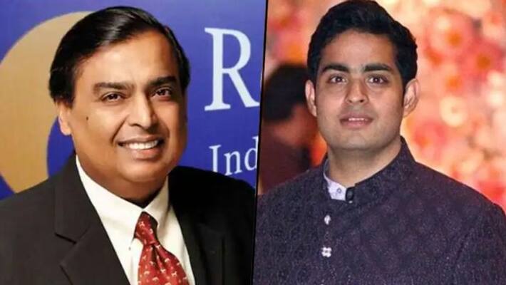 Mukesh Ambani resigns son Akash Ambani appointed as chairman of Reliance Jio Board anbdc Mukesh Ambani resigns son Akash Ambani appointed as chairman of Reliance Jio Board anbdc