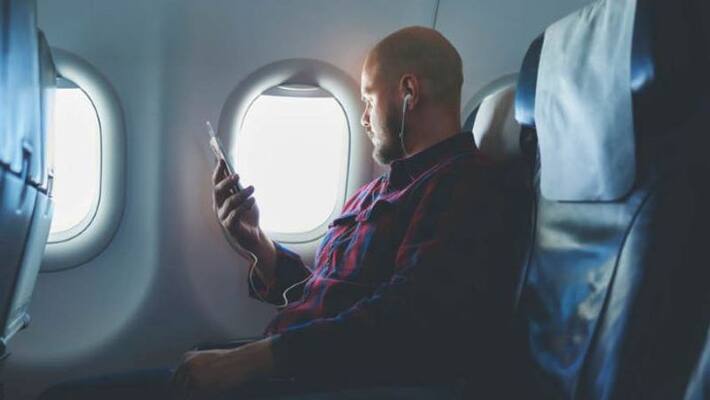 Man sends his penis photo to all passengers on plane Police arrested him apa Man sends his penis photo to all passengers on plane Police arrested him apa