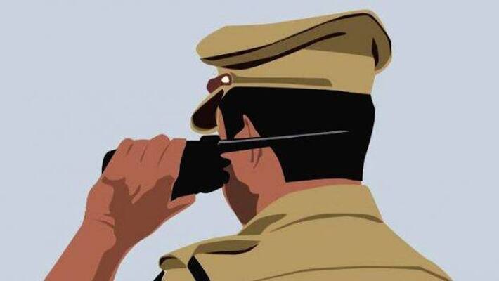 Thieves attacks singareni security officer In Yellandu Thieves attacks singareni security officer In Yellandu