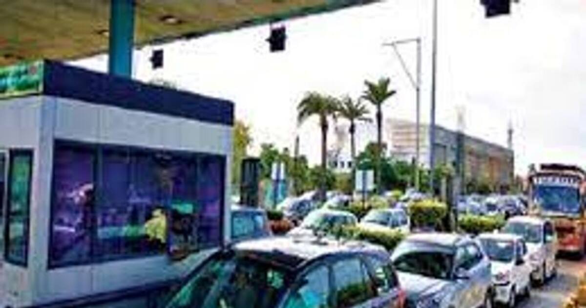 மக்களே உஷார்!! இன்று முதல் சுங்க கட்டணம் உயர்வு.. எந்தெந்த வாகனங்களுக்கு எவ்வளவு உயர்வு..?