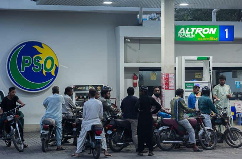 Pakistan raises petrol, Diesel, Gas prices to an all-time high: People affected by inflation