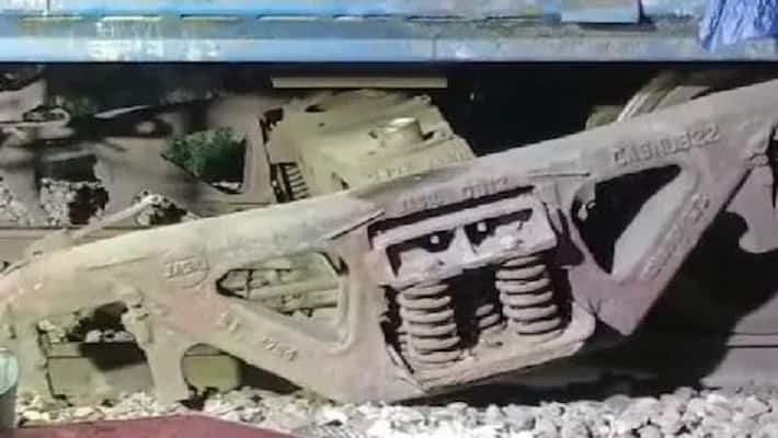 Goods train derailed in Haryana.. 8 wagons overturned Goods train derailed in Haryana.. 8 wagons overturned