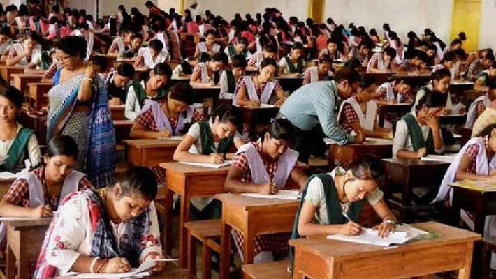 CBSE Board Exam Date Sheet 2023: The Board is expected to release the Class 10, 12, and 13 timetables Today CBSE Board Exam Date Sheet 2023: The Board is expected to release the Class 10, 12, and 13 timetables Today