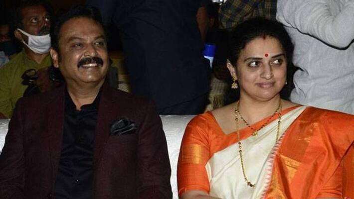 pavitra lokesh Complaint against naresh wife ramya Raghupathi pavitra lokesh Complaint against naresh wife ramya Raghupathi