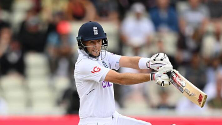 Joe root impresses with left hand batting in Pakistan vs England 1st Test Joe root impresses with left hand batting in Pakistan vs England 1st Test