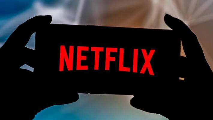 Man trying to renew Netflix subscription, loses 1 Lakh in online fraud, beware of alert Man trying to renew Netflix subscription, loses 1 Lakh in online fraud, beware of alert
