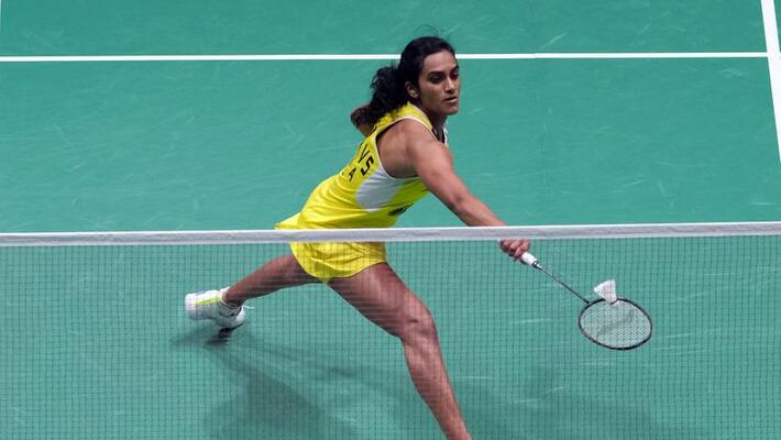 Singapore Open: PV Sindhu advances to semis, Saina Nehwal and HS Prannoy bows out in quarter Singapore Open: PV Sindhu advances to semis, Saina Nehwal and HS Prannoy bows out in quarter