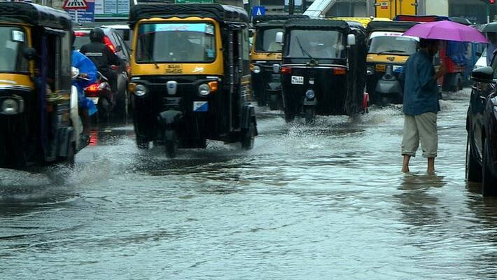 Heavy Rain shower predicted in Central and Northern Kerala Heavy Rain shower predicted in Central and Northern Kerala