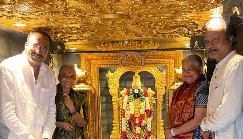 Sudha Narayanamurthy donates golden Abhisheka Shankam to TTD