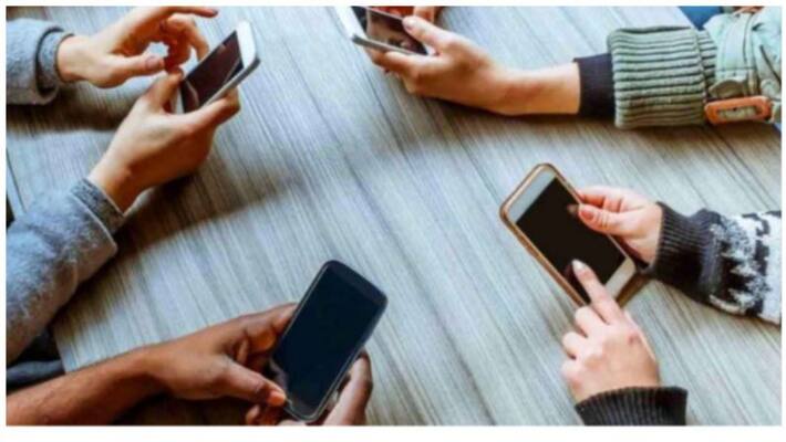 India Seeks To Ban Chinese Phones Cheaper Than price 12000 India Seeks To Ban Chinese Phones Cheaper Than price 12000