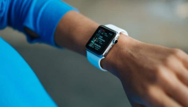 Health tracking smartwatches cause cancer? many questions raising in smartwatch users-sak
