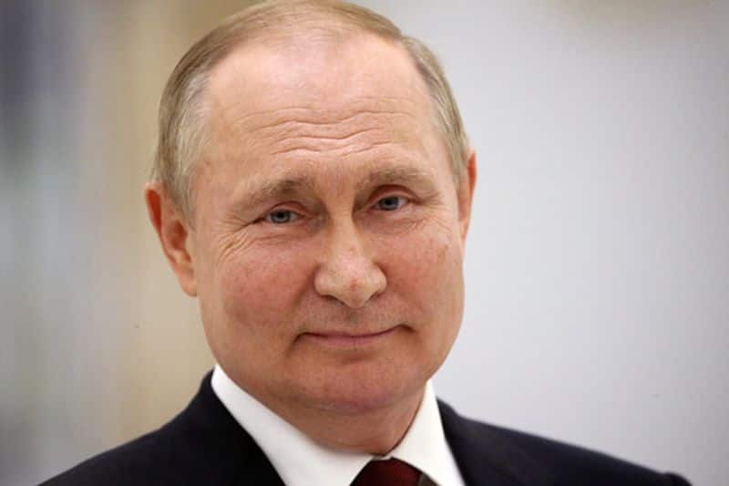 Russian President Resists Bodyguards' Assassination Attempt