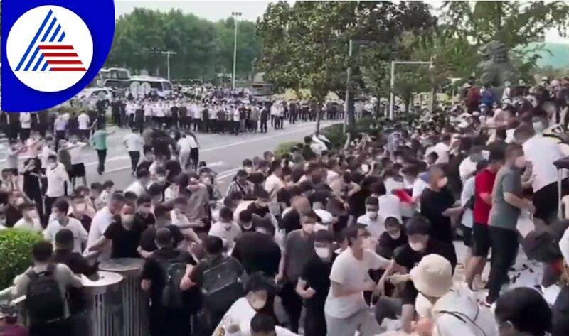china bank protest: After people protest against banks in china, Officials pledge to release funds