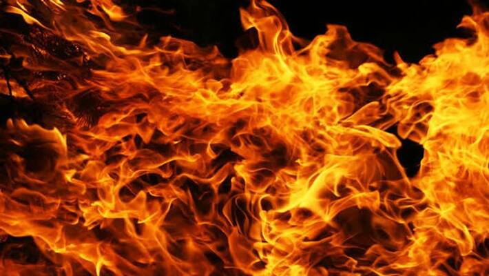 In Tirupati, the father burnt the child due to a problem with his wife. In Tirupati, the father burnt the child due to a problem with his wife.