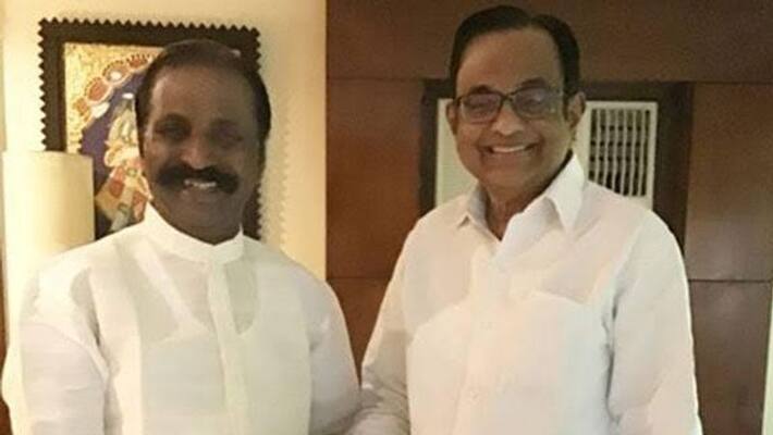 Vairamuthu said that it was P chidambaram who prevented the economic damage that occurred in Sri Lanka from happening in India Vairamuthu said that it was P chidambaram who prevented the economic damage that occurred in Sri Lanka from happening in India