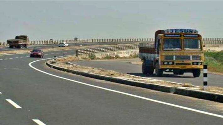 The daily speed of national highway construction is decreasing The daily speed of national highway construction is decreasing