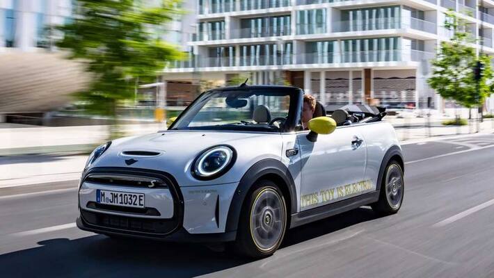 MINI Cooper SE Convertible makes debut as electric convertible MINI Cooper SE Convertible makes debut as electric convertible