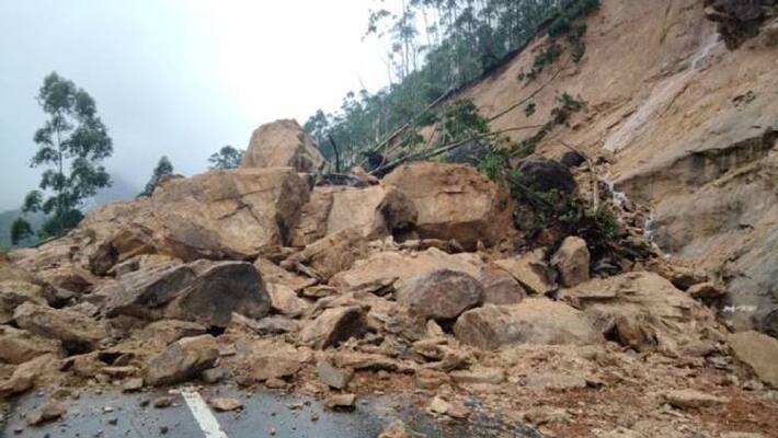 landslides in Lockhard Gap, Munnar landslides in Lockhard Gap, Munnar