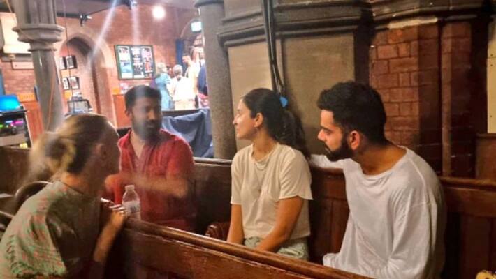 India vs England 2022 Virat Kohli and Anushka Sharma attend Krishna Das Kirtan in a temple in london spb India vs England 2022 Virat Kohli and Anushka Sharma attend Krishna Das Kirtan in a temple in london spb