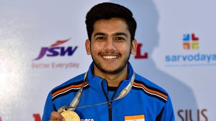 Aishwary Tomar win gold in 50m rifle 3 positions in ISSF Shooting World Cup 2022 sp Aishwary Tomar win gold in 50m rifle 3 positions in ISSF Shooting World Cup 2022 sp