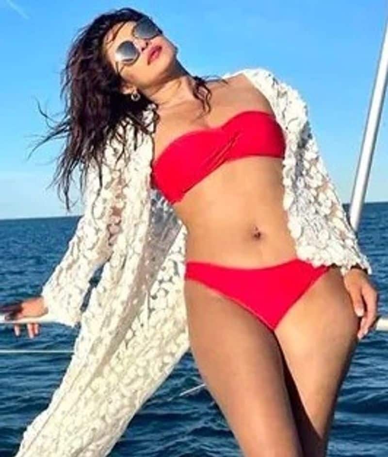 11 SEXY pictures: Priyanka Chopra BIKINI and swimwear photos will set your  screen on fire
