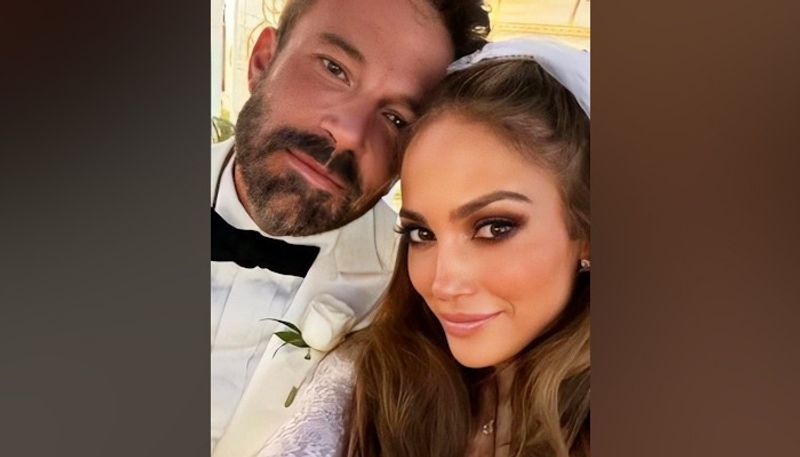 Hollywood Jennifer Lopez Ben Affleck are now married Couple had a small ceremony in Las Vegas drb