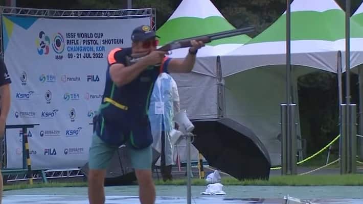 Mairaj Khan won first ever gold in skeet at ISSF Shooting World Cup 2022 spb Mairaj Khan won first ever gold in skeet at ISSF Shooting World Cup 2022 spb