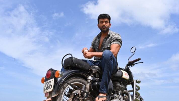 Actor Prithvirj share photo from Kaapa Actor Prithvirj share photo from Kaapa