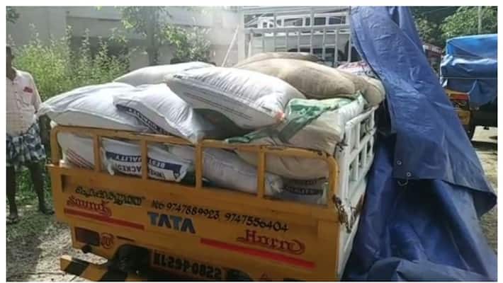 5500 kg of ration rice stored in a rented house in Kayamkulam was seized 5500 kg of ration rice stored in a rented house in Kayamkulam was seized