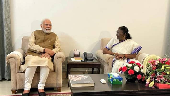 India gets its first tribal woman president as Droupadi Murmu defeats Yashwant Sinha gcw India gets its first tribal woman president as Droupadi Murmu defeats Yashwant Sinha gcw