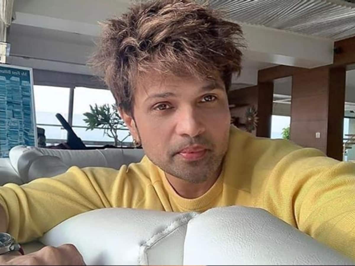 Bollywood singer Himesh Reshammiya files for divorce from wife after 22  years of marriage