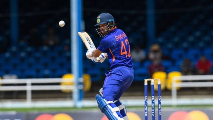 INDvsNZ 2nd ODI: match reduced to 29 overs, Team India lost Shikhar dhawan wicket INDvsNZ 2nd ODI: match reduced to 29 overs, Team India lost Shikhar dhawan wicket
