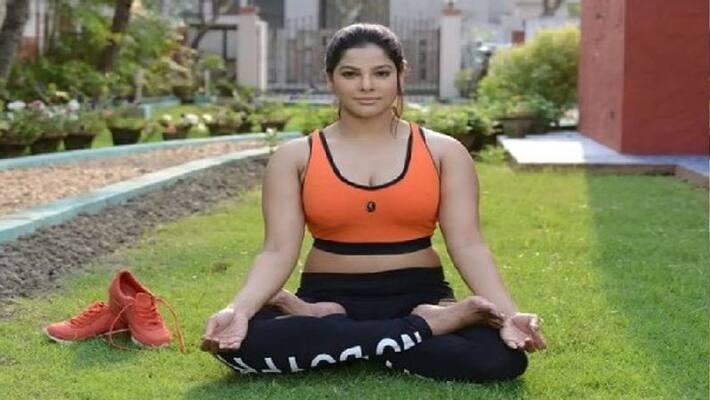 What is the net worth of Arpita Mukherjee girl friend of Partha Chatterjee anbdc What is the net worth of Arpita Mukherjee girl friend of Partha Chatterjee anbdc