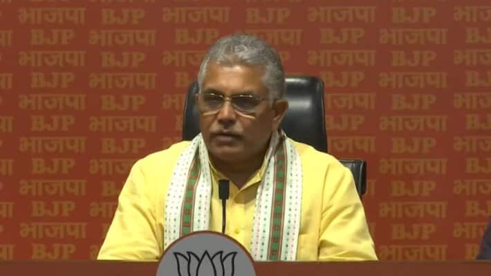 BJP leader Dilip Ghosh attack TMC and mamata banerjee on SSC scam and Partha Chatterjee arrest spb BJP leader Dilip Ghosh attack TMC and mamata banerjee on SSC scam and Partha Chatterjee arrest spb