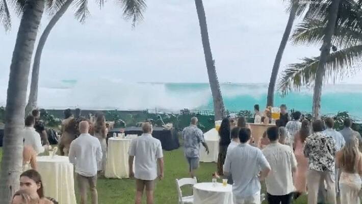 giant wave intrudes in to wedding party in hawaii island giant wave intrudes in to wedding party in hawaii island