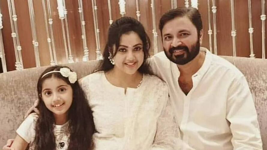 Actress Meena Clarifies She Not Getting Married nrn Actress Meena Clarifies She Not Getting Married nrn