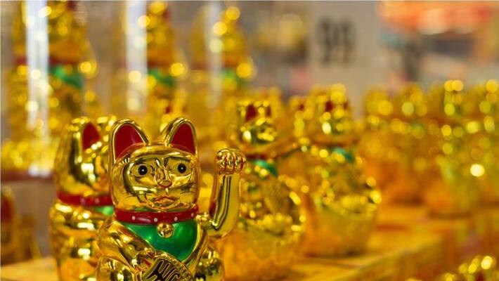 Benefits of feng shui cat at home or office for financial success BDD Benefits of feng shui cat at home or office for financial success BDD