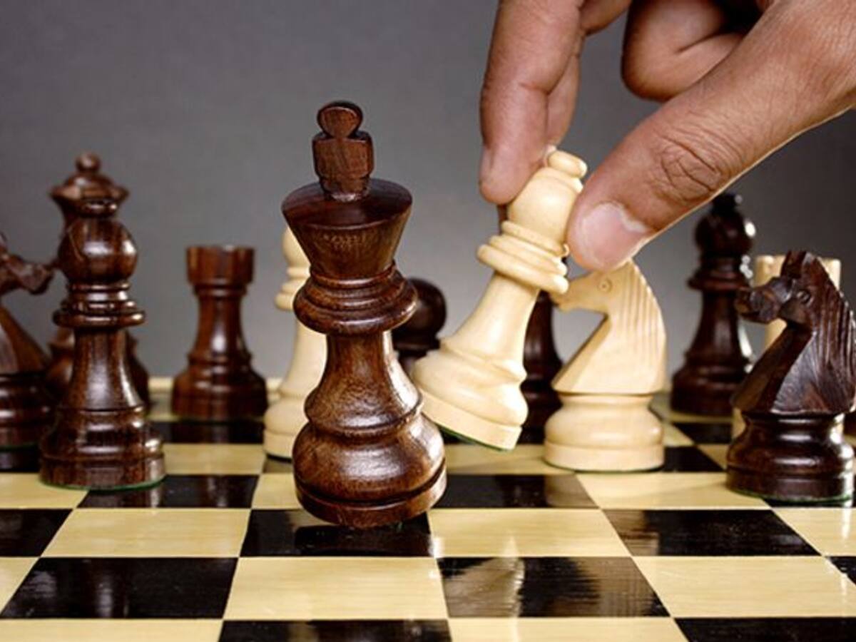 Gukesh D vs Praggnanandhaa R , Tata Steel Masters 2023,tamil chess  Channel,Chess gmes in tamil 