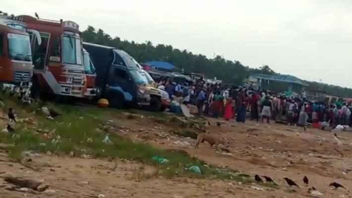 court order to close the illegal market at Poovar court order to close the illegal market at Poovar