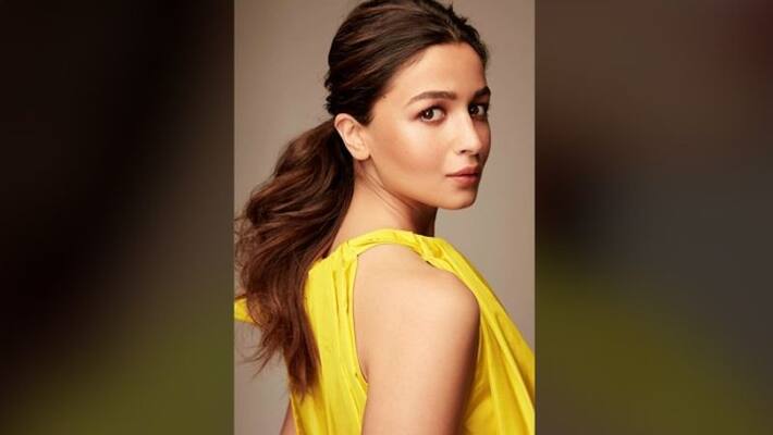 Not ranbir this person handles alia bhatt s money, know who is that person anbad Not ranbir this person handles alia bhatt s money, know who is that person anbad