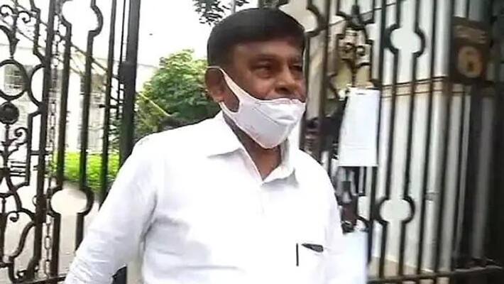TMC MLA Manik Bhattacharya denied the ED allegations and said that he is staying at Jadavpur house anbsd TMC MLA Manik Bhattacharya denied the ED allegations and said that he is staying at Jadavpur house anbsd