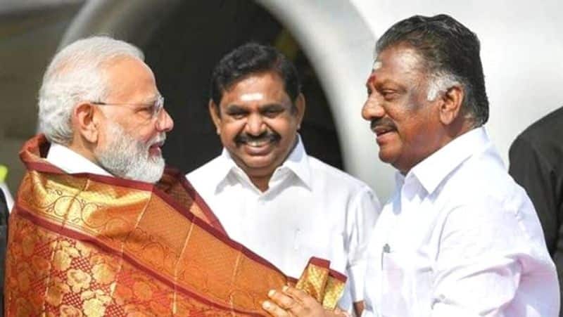 Modi consults with BJP state leaders regarding political situation in Tamil Nadu