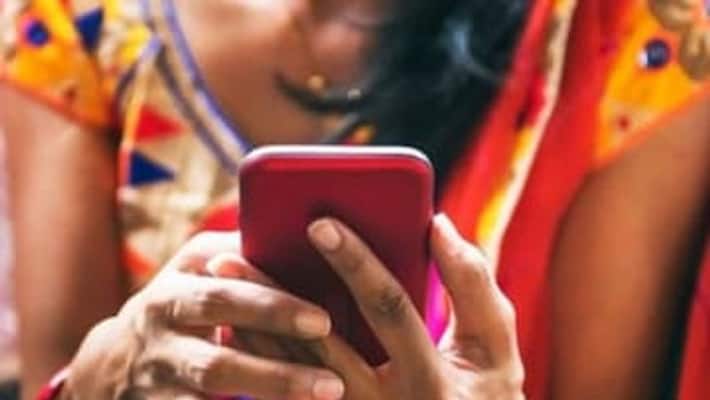Wife who flew to Delhi for civil exam sexual relationship with young man... thats why she killed by husband Wife who flew to Delhi for civil exam sexual relationship with young man... thats why she killed by husband