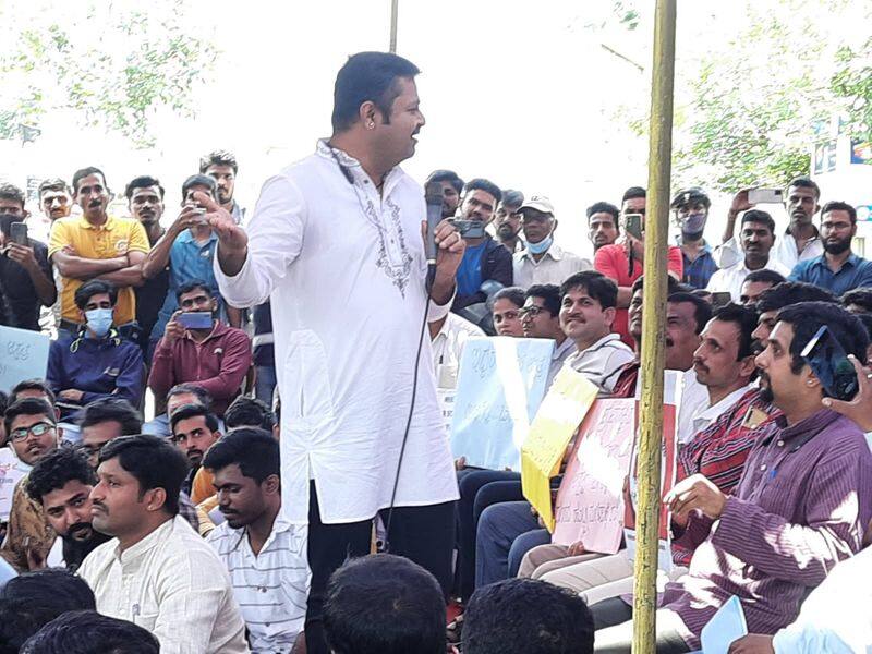 Uttara Kannada people protest in Bengaluru demanding multi specialty hospital rbj