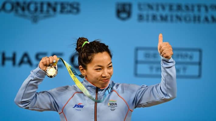 Commonwealth Games 2022 Mirabai Chanu wins first gold medal of CWG with a record BDD Commonwealth Games 2022 Mirabai Chanu wins first gold medal of CWG with a record BDD