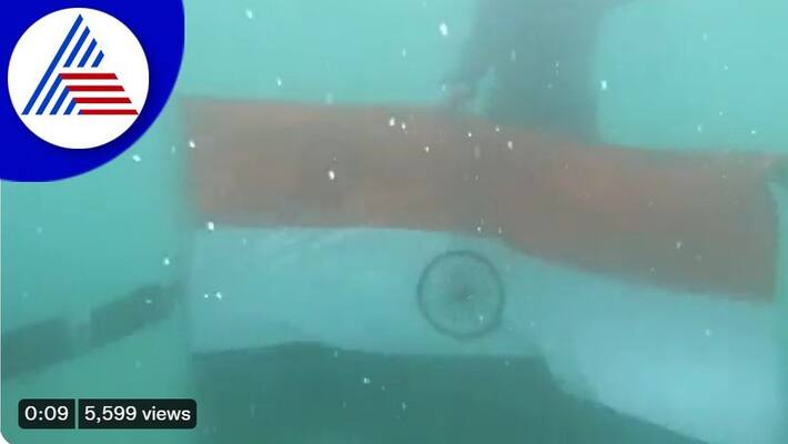 As part of 75th years of Indias independence celebration Indian Coast Guard performed an underwater flag demo akb As part of 75th years of Indias independence celebration Indian Coast Guard performed an underwater flag demo akb