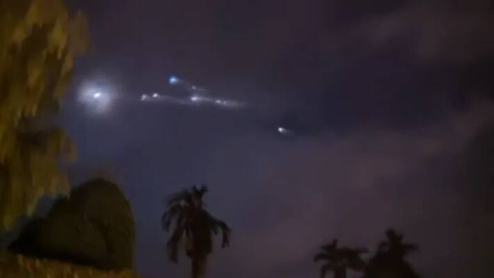 chinese rocket fell on Earth with lighting up night sky and video gone viral chinese rocket fell on Earth with lighting up night sky and video gone viral