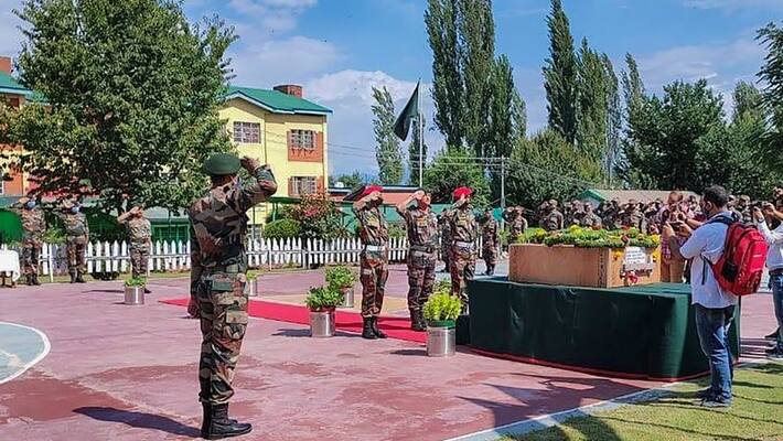 Army Dog Axel to get Gallantry award on 75th Independence Day, Who was Axel, when as he born, DVG Army Dog Axel to get Gallantry award on 75th Independence Day, Who was Axel, when as he born, DVG