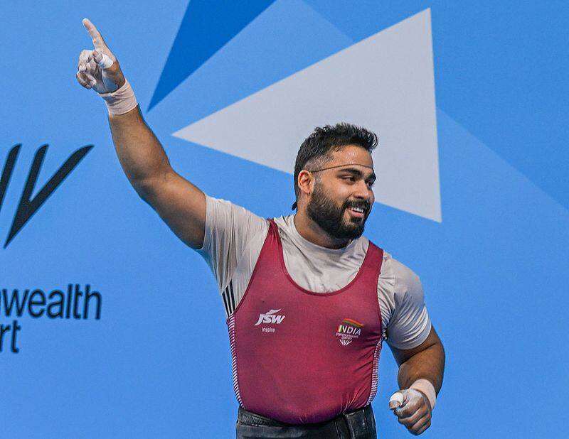 CWG 2022: Weightlifter Vikas Thakur strikes silver; emulates Dhawan's 'thigh-five' celebration snt